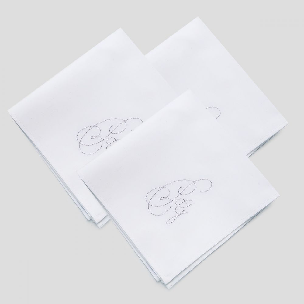 3 mouchoirs parisiens coton biologique personnalisés initiales brodées par philippegaber mouchoirs label fabriqués à Paris ©philippegaber 