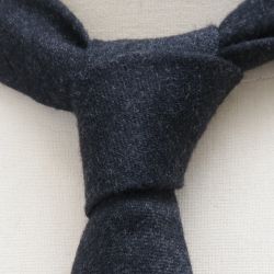 Cravate laine & cachemire 1950 et Fait Main à Paris par PhilippeGaber cravate luxe Made in france ©philippegaber