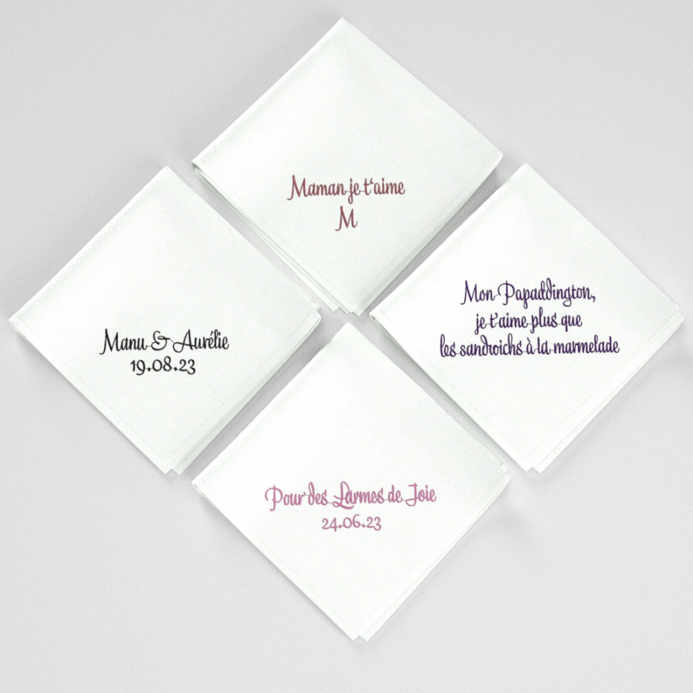 mouchoir français personnalisé brodé avec vos prénoms, une phrase et fabriqué à Paris par Philippe Gaber