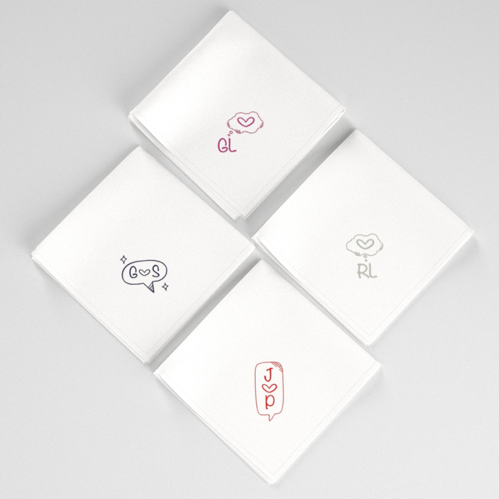 Mouchoir français personnalisé avec vos initiales style doodle love brodé & fabriqué à Paris par PhilippeGaber