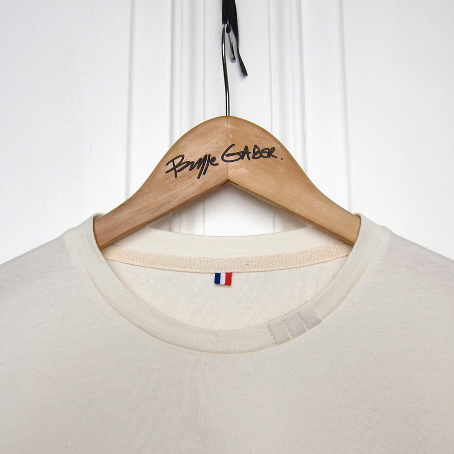 beau Tshirt bio naturel écru col rond fabriqué à Paris par philippegaber T-shirt made in France 