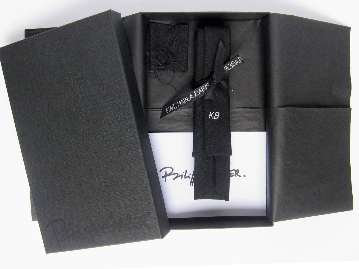 Cravate luxe fait main et fabriquée à Paris par philippegaber cravates slim made in France