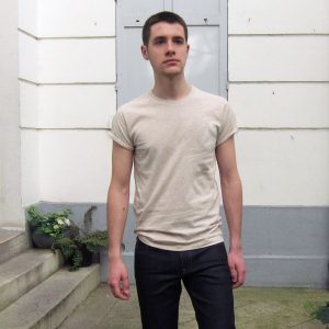 Un t-shirt bio et Made in France pour l'homme et la femme fabriqué à Paris par l'artisan PhilippeGaber.