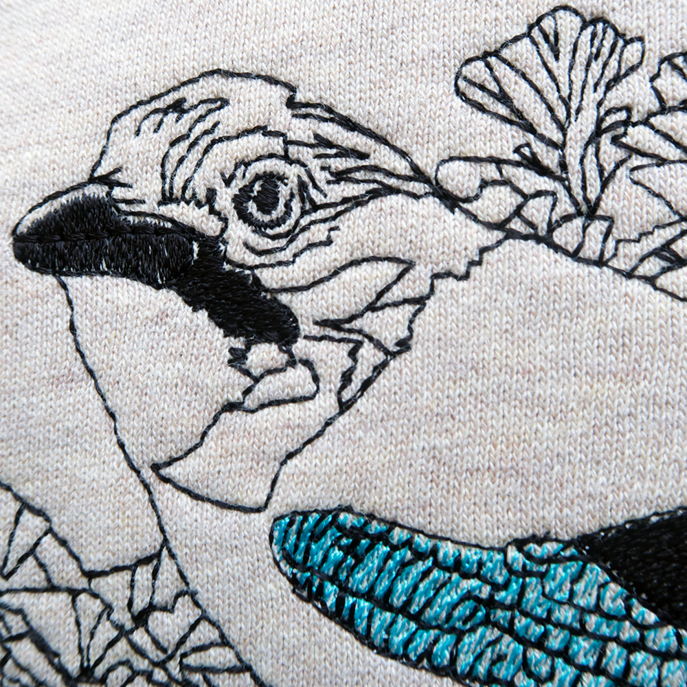 Sweat-shirt coton biologique fabriqué à Paris avec le Geai des Chênes brodé par PhilippeGaber